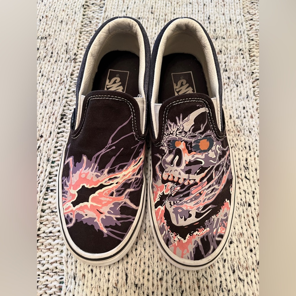 Vans Zap Glow Skull Classic Slip-On Sneakers Men’s Size 6 Women’s Size 7.5 GUC